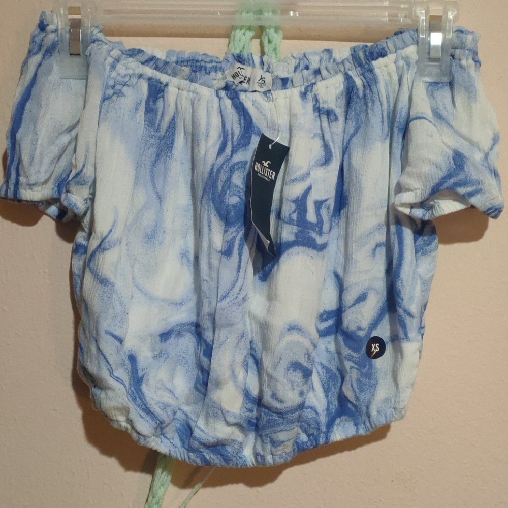 on or off the shoulder blue crop top